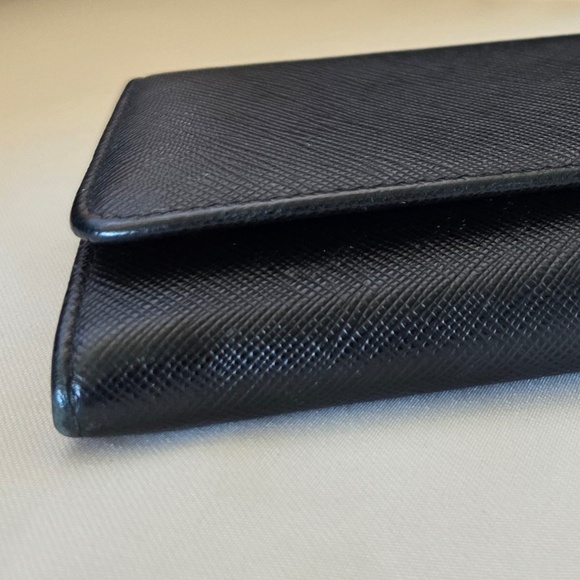 Prada Saffiano Wallet Black and Pink - Picture 10 of 16